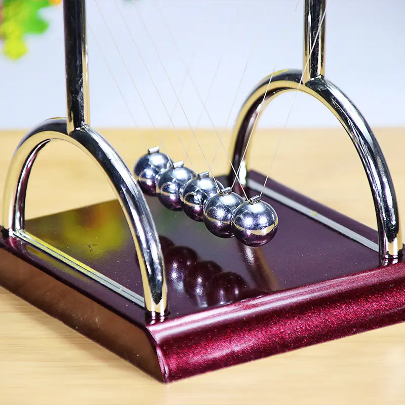 Newton's Cradle Desk Toy - Physics Energy Conservation