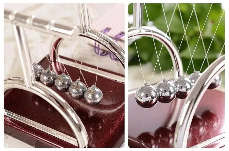 Newton's Cradle Desk Toy - Physics Energy Conservation